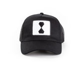 Trucker Curved Black – Logo
